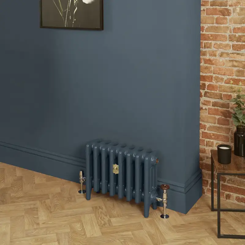 Bestseller - Radiatore Tradizionale in Ghisa a 4 Colonne - Alto 560mm - Finitura Blu Hague Blue di Farrow & Ball - Mercury