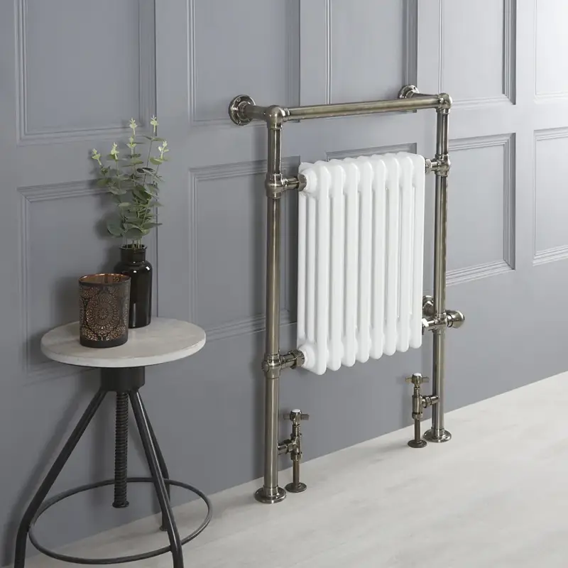 Scaldasalviette Tradizionale Misto in Ottone Spazzolato - 930mm x 620mm - Scelta di Termostati Wi-Fi e Copri Cavo - Grande successo