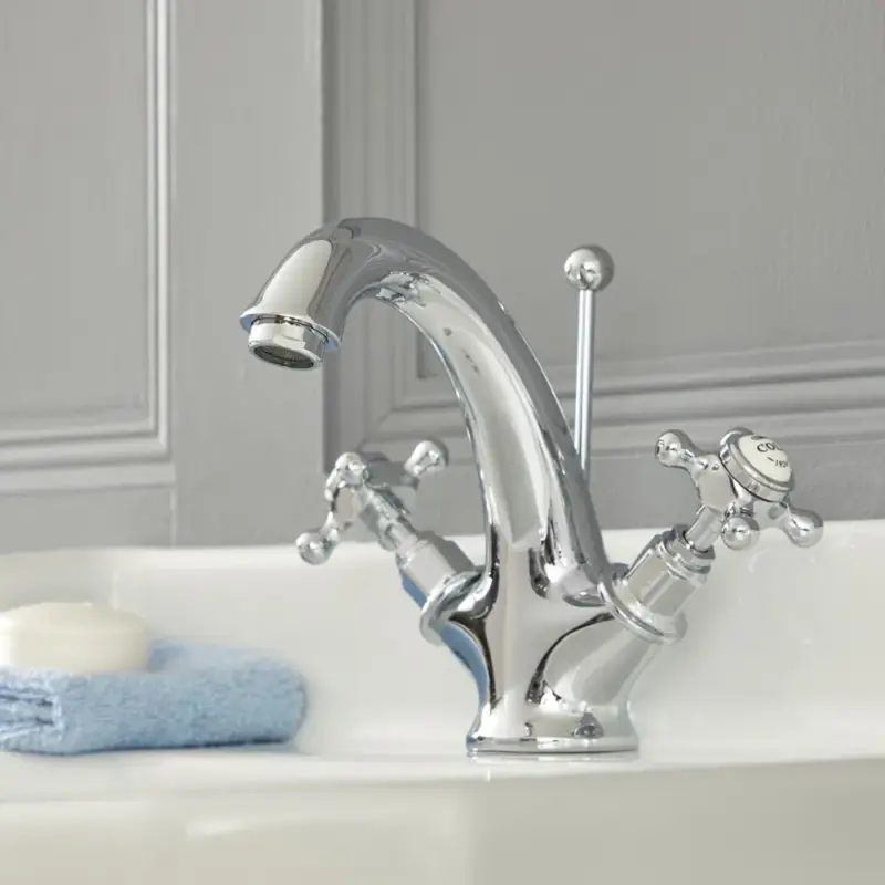 Acquista subito | Hudson Reed Elizabeth - Hudson Reed Elizabeth - Rubinetto Hudson Reed Elizabeth - Miscelatore Lavabo Monoforo Tradizionale con Maniglie a Croce - Cromato e Bianco