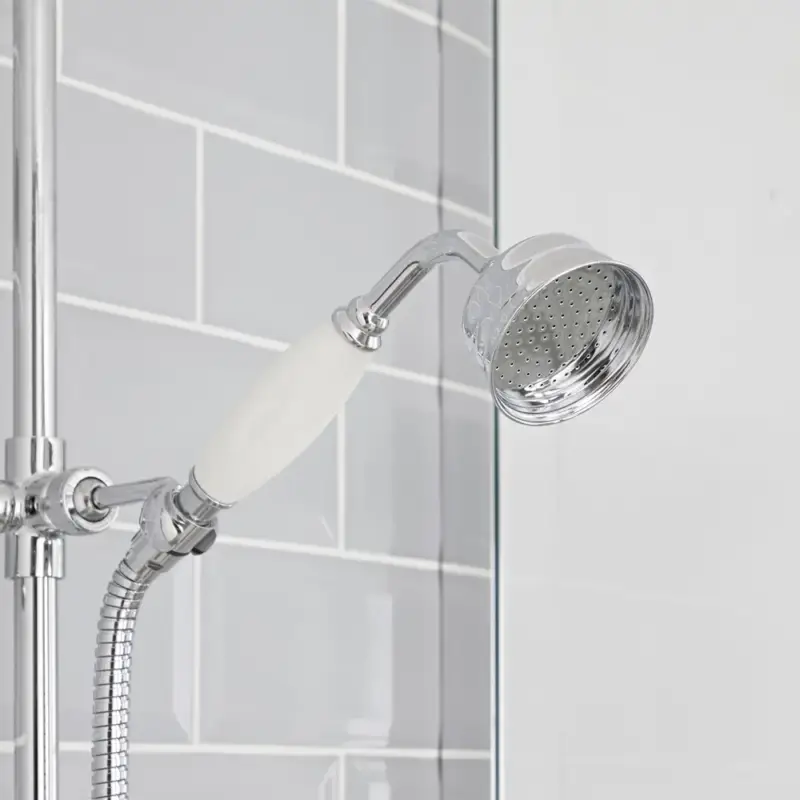 Novità nello shop - Kit Doccia Tradizionale Completo di Miscelatore Termostatico con Deviatore Completo di Asta Saliscendi ed Erogatore per Vasca - Cromato e Bianco - Elizabeth