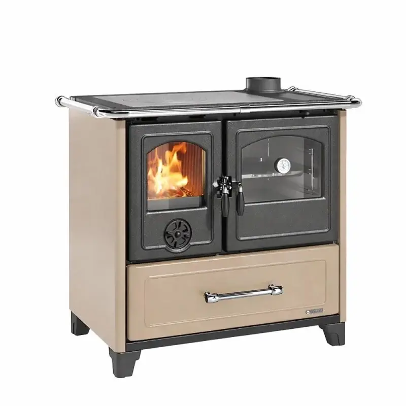 Outlet | CUCINA A LEGNA LA NORDICA EXTRAFLAME FAMILY VST CON RIVESTIMENTO IN ACCIAIO SMALTATO 8,0 KW COLORE CARAMELLO AD ARIA