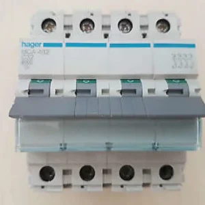 Fino a esaurimento - HAGER INTERRUTTORE AUTOMATICO MODULARE 4 POLI 32A 6 KA C 4 MODULI MCA432