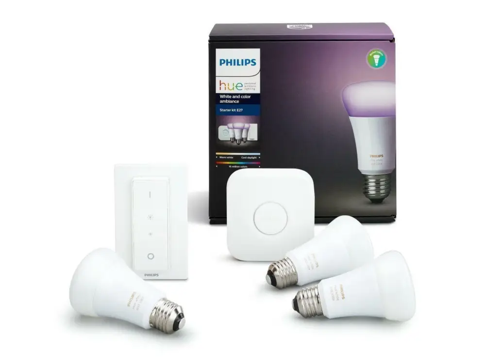Solo questa settimana - PHILIPS HUE WHITE AND COLOR AMBIANCE STARTER KIT 3 LAMPADINE 1 BRIDGE 1 TELECOMANDO DIMMER SWITCH 72879600